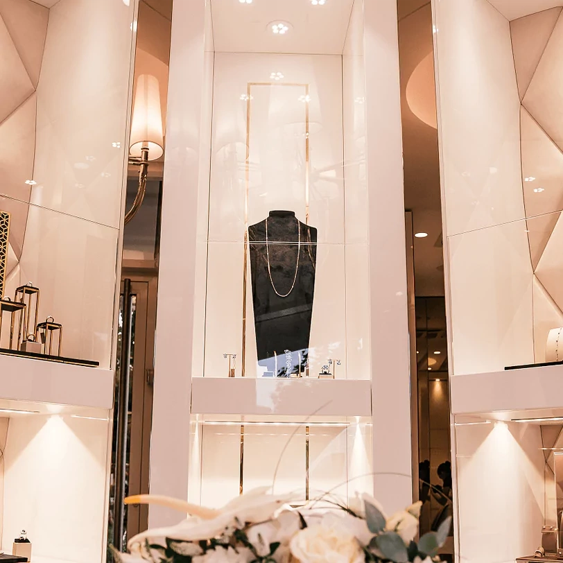 Moni's Diamond Newsletter