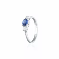 White Gold  Sapphire Ring