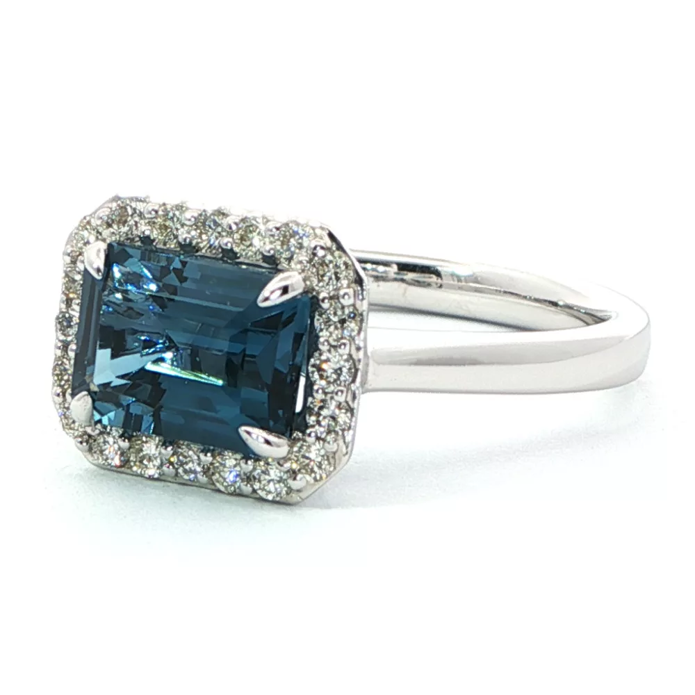 White Gold Topaz Ring