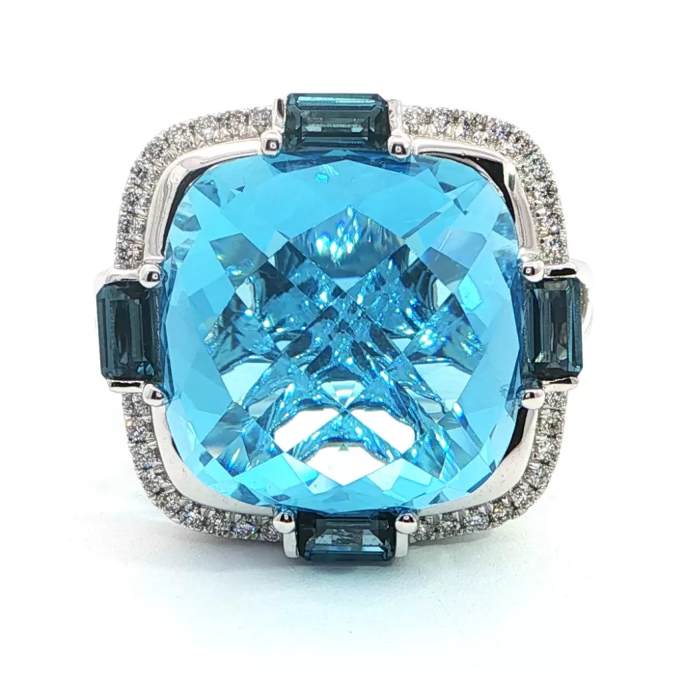 White Gold Topaz Ring