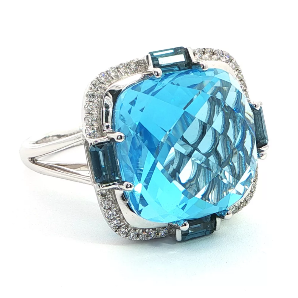 White Gold Topaz Ring