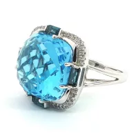 White Gold Topaz Ring