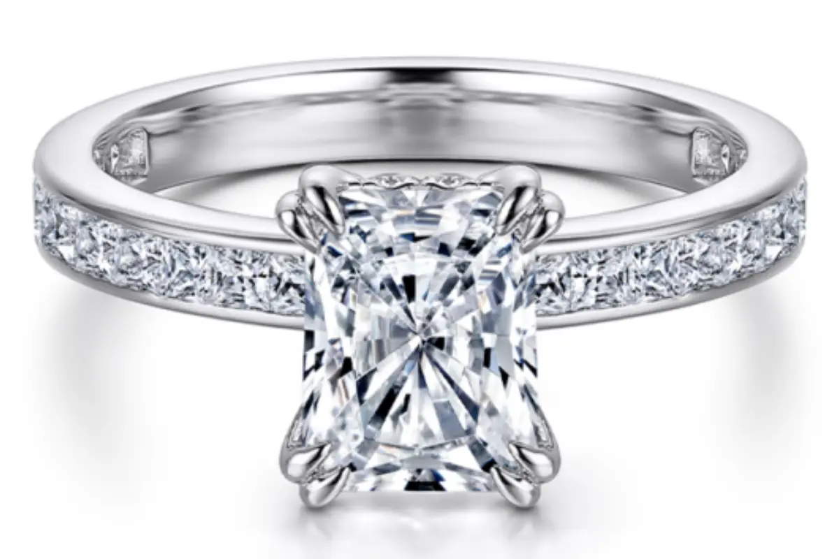 radiant csiszolás gyémánt eljegyzési gyűrű